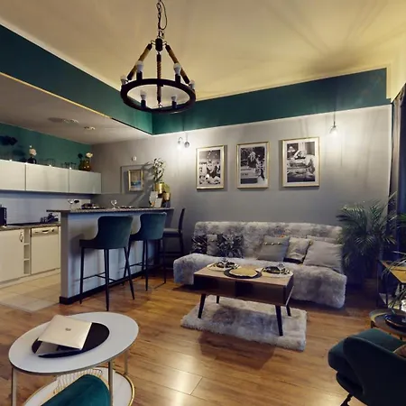 Szewska 72 - Tectum 4*