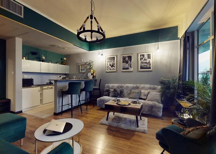 Szewska 72 - Tectum 4*